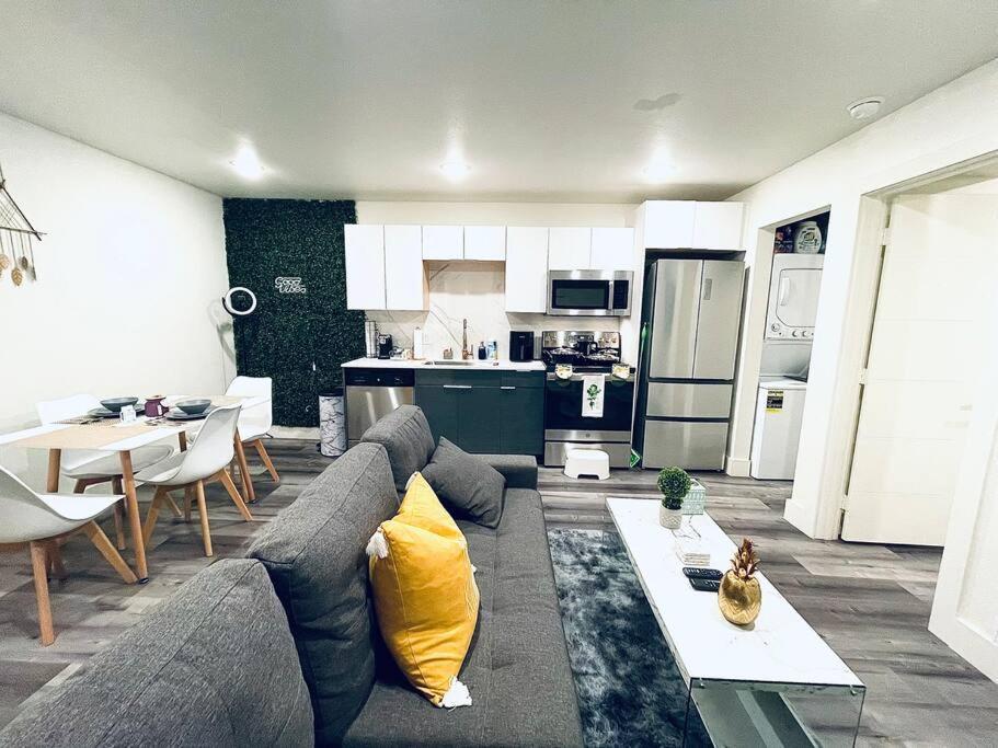 Luxe Travel Retreat Near Deep Ellum Apartment Dallas Exterior photo